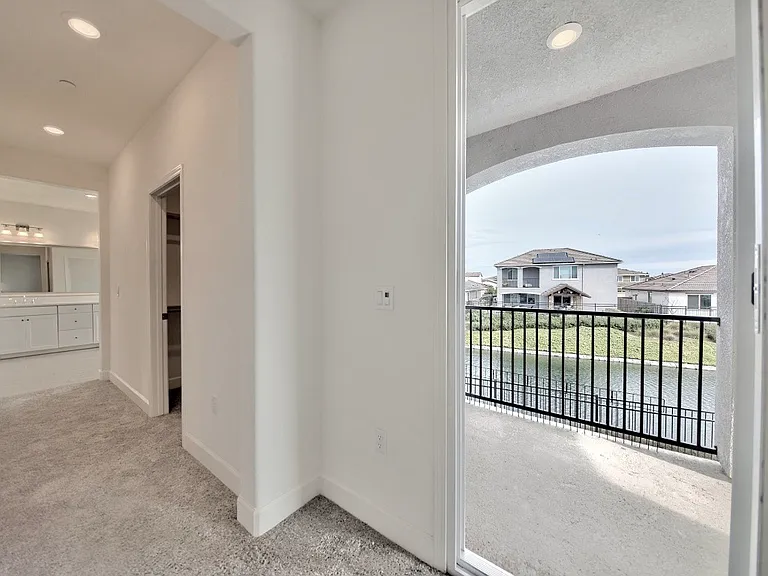 10918 Miacomet Ct — Photo 36