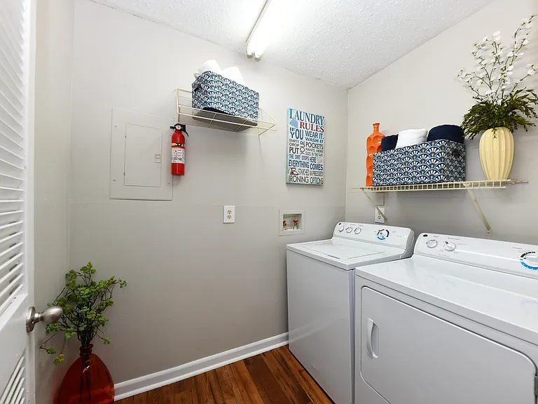 Washer & dryer