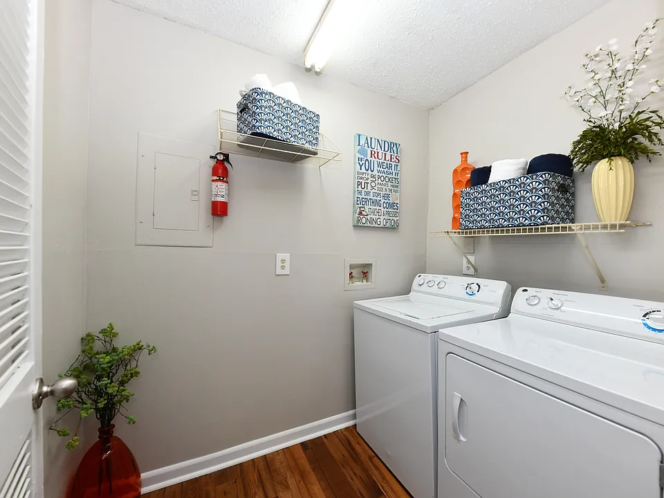 Washer & dryer