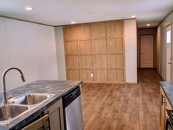4th image of 9 Casey Rd #9C