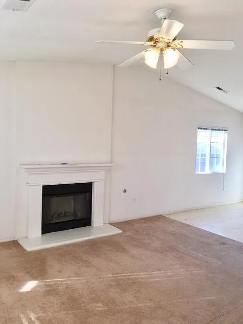 4 bed, $2,250 — Photo 3
