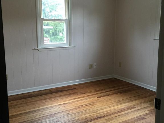 1st floor master bedroom