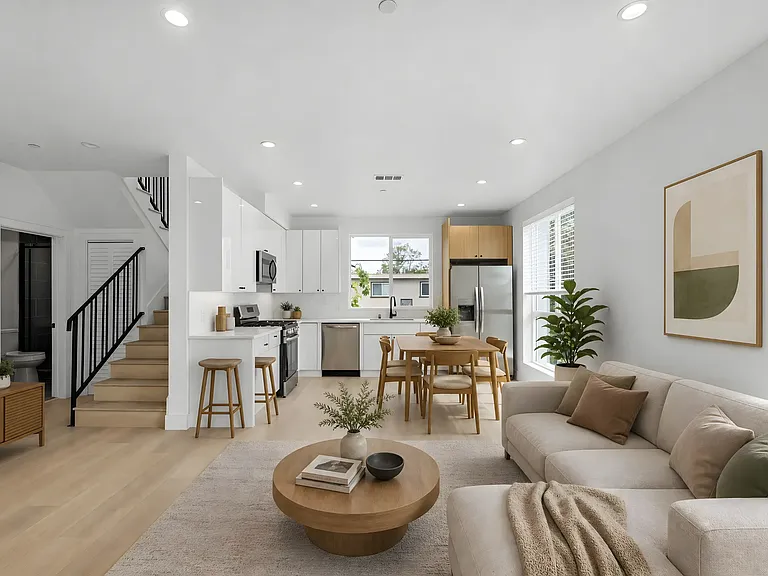 10746 Hortense St #1/2 — Photo 14