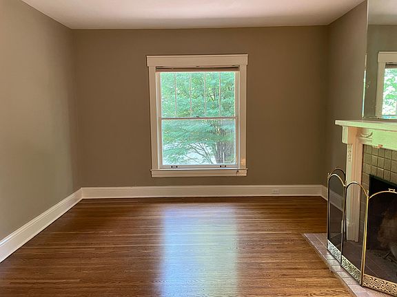5th image of 2139 Baringer Ave