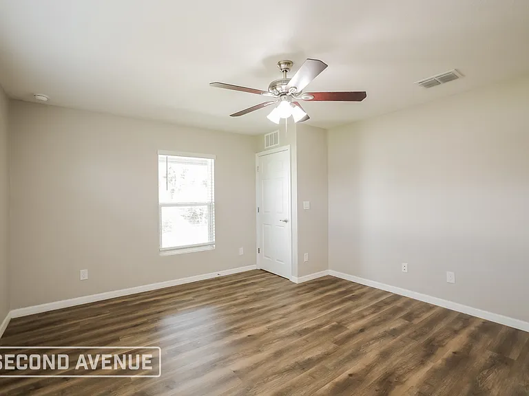 2512 54th St SW — Photo 12
