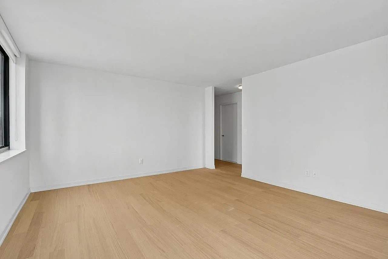 One Columbus Place — Photo 4