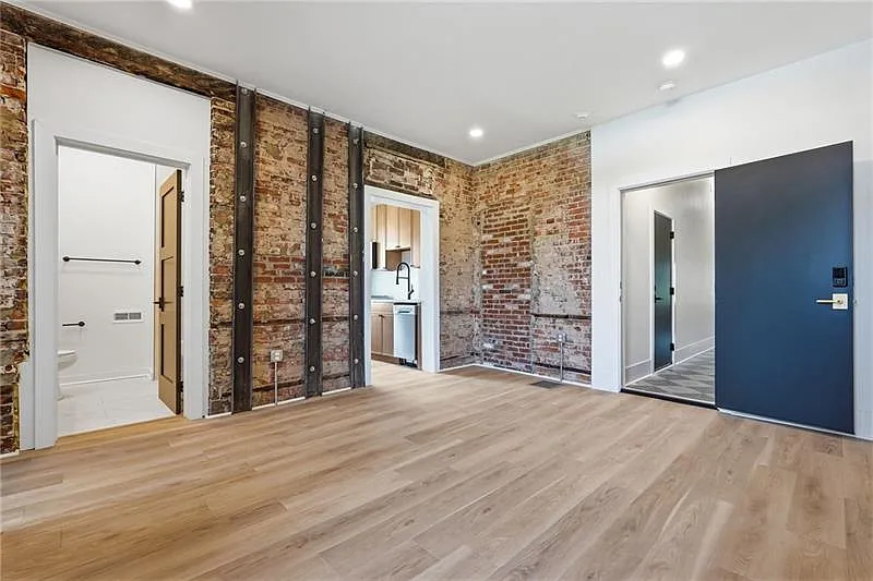 1 bed, 500 sqft, $1,700 — Photo 3