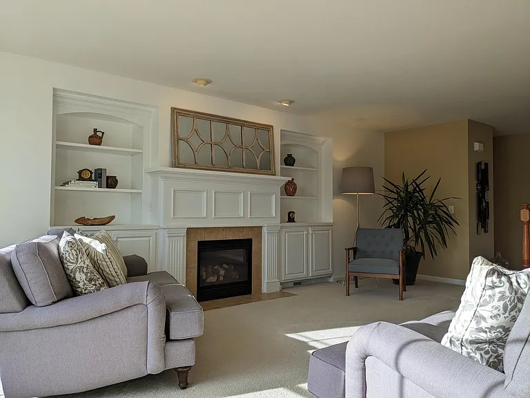 9786 Emerald Ridge Ave NW — Photo 15