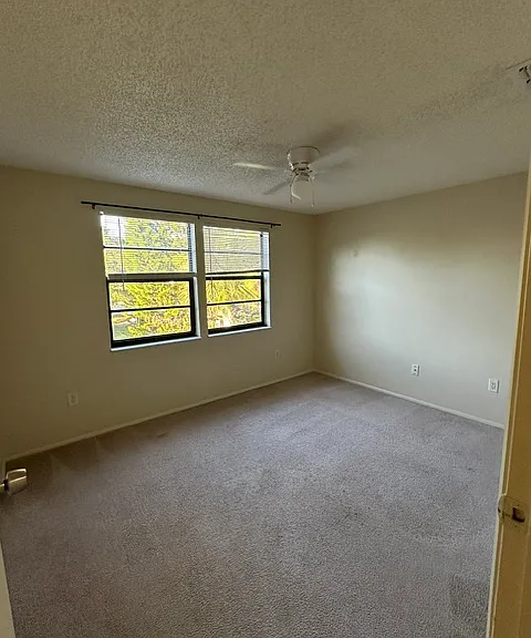 130 Sabal Ct #H — Photo 16