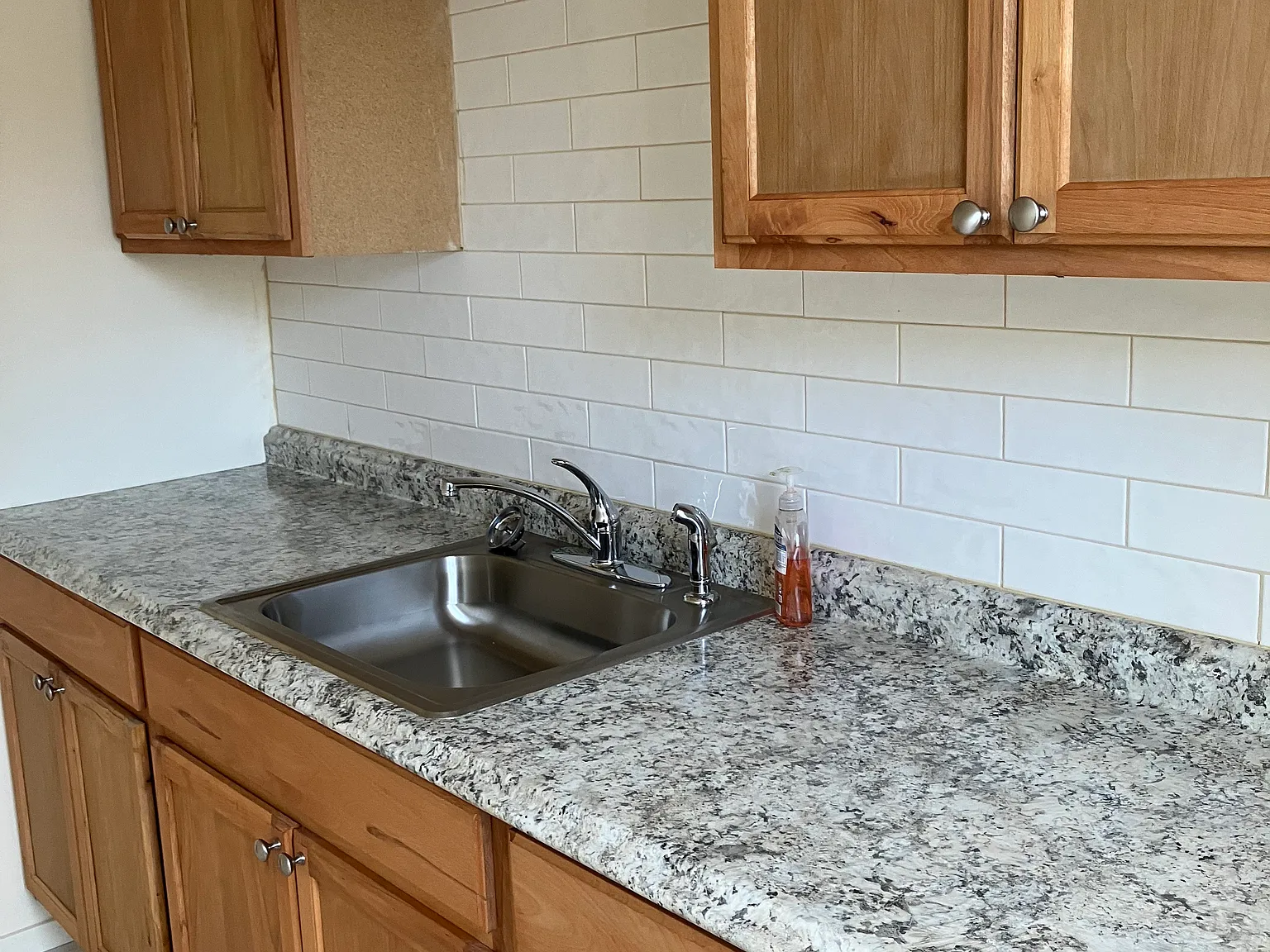 3 bed, 1430 sqft, $2,100 — Photo 1