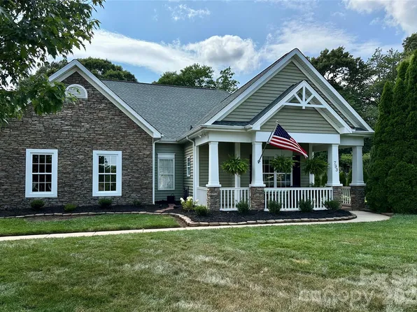 793 Seipel Dr, Denver, NC 28037