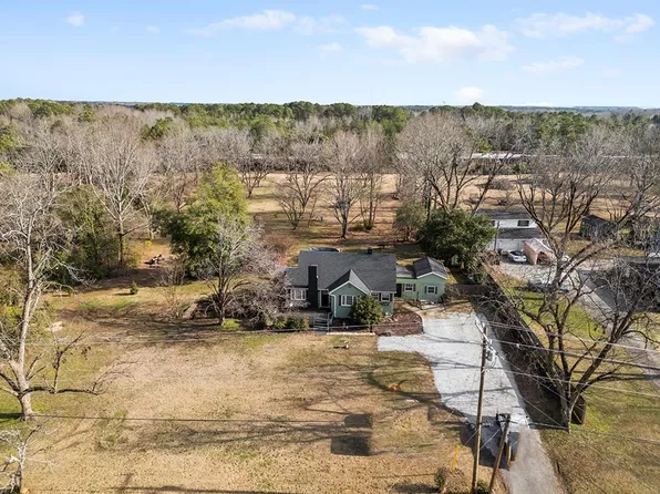 1815 McCormick Hwy, Greenwood, SC 29646