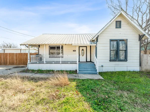 1004 E Hook St, Stephenville, TX 76401