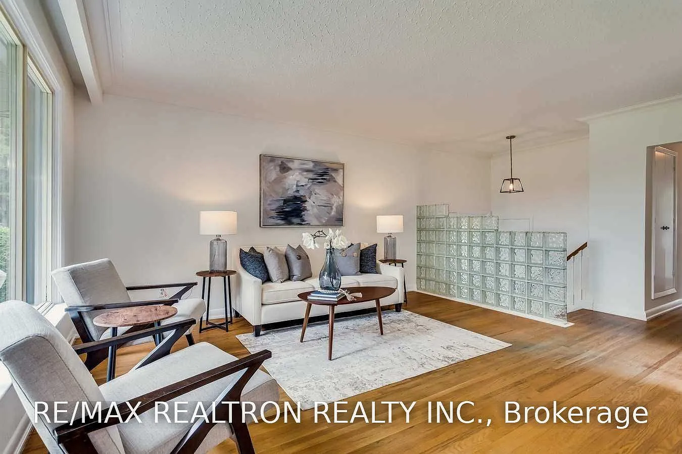 4 bed, $2,650 — Photo 4