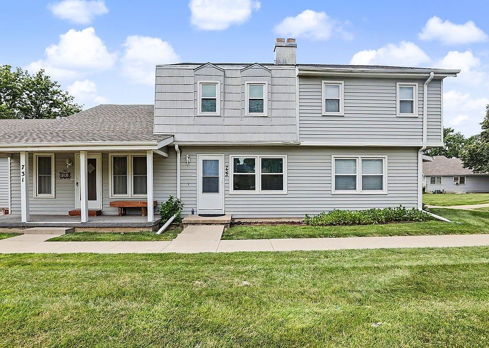 1st image of 733 NW Greenwood St #20