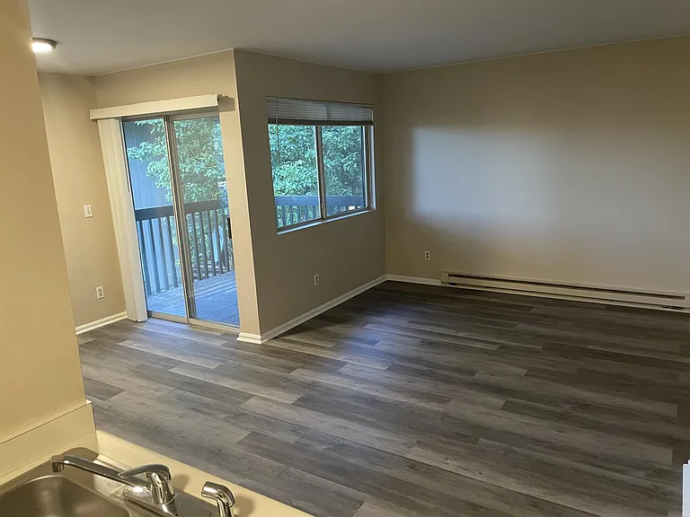 4531 Boardwalk Dr #Y — Photo 14
