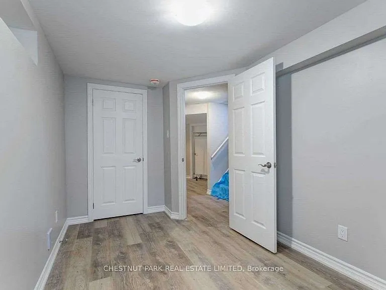 110 Livingstone Ave #LOWER — Photo 13