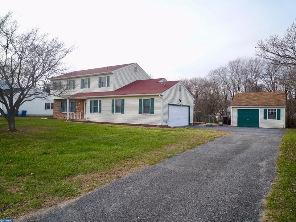 1st image of 131 Pigeon Run Dr