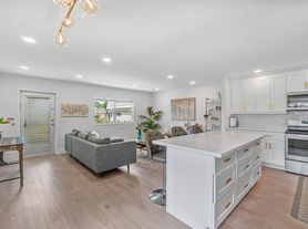 70 Valencia Ter, Delray Beach, FL
