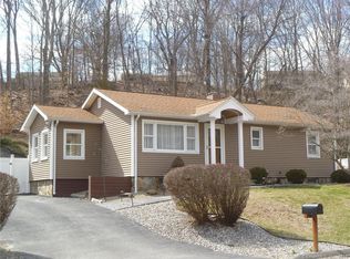 48 Laurel Ave, Derby, CT 06418