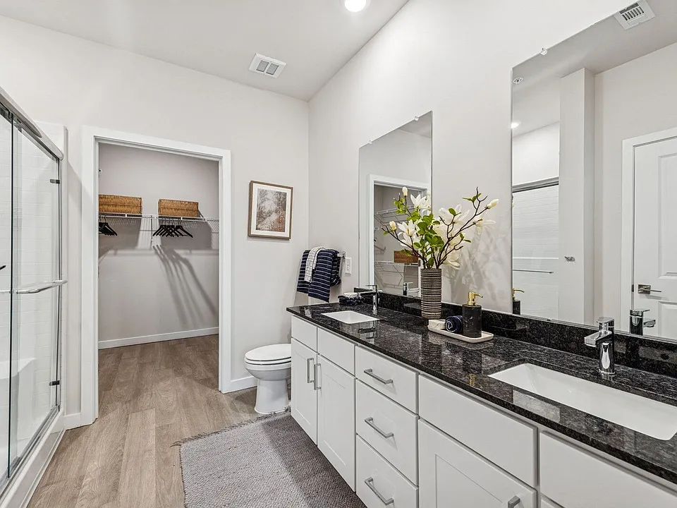 Ascend Morganton Park apartments community photo