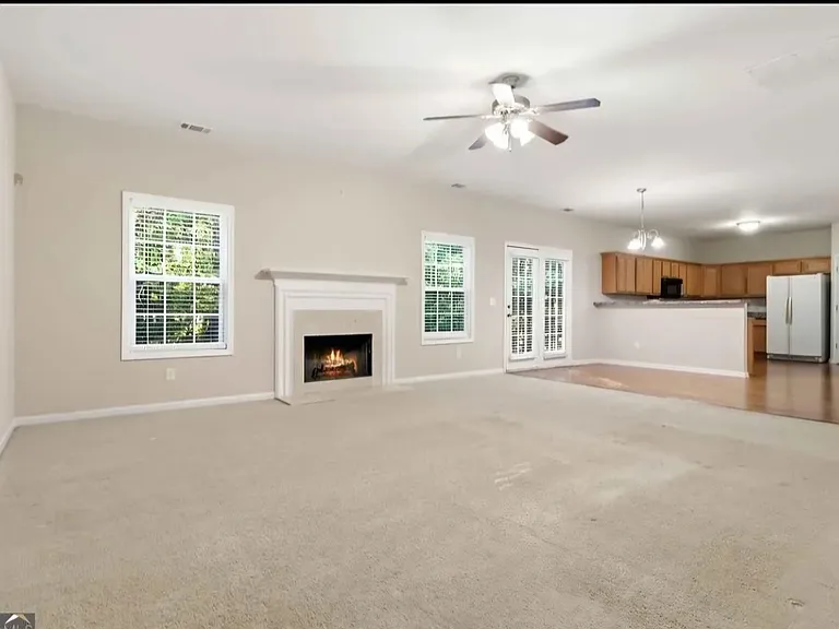 2749 Suttonwood Way — Photo 4