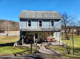 1047 Quaker Valley Rd, New Paris, PA 15554
