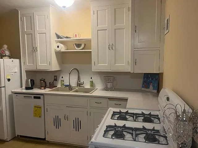 4505 Grand Ave S — Photo 3