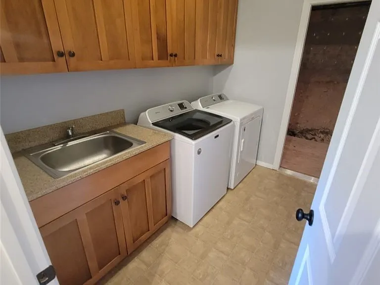 27831 Rainbow Dr — Photo 10