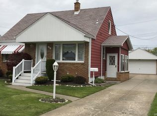 12 Ruth Dr, Cheektowaga, NY 14225