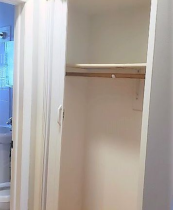 4th image of 4228 N Kenmore Ave APT 403