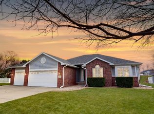 4907 Linden Drive Pl, Kearney, NE 68847