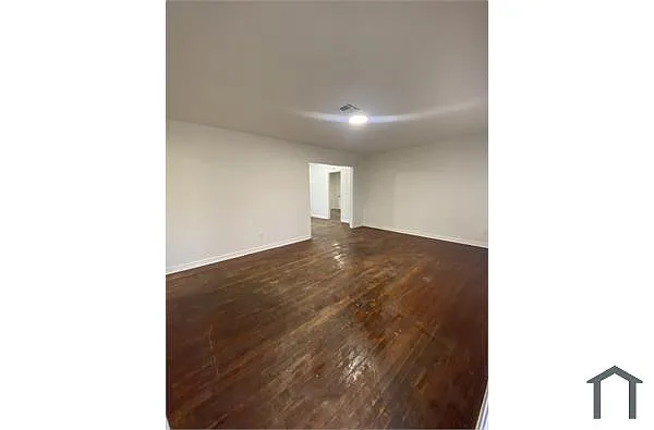 Building Photo - 1304 Campbell Rd