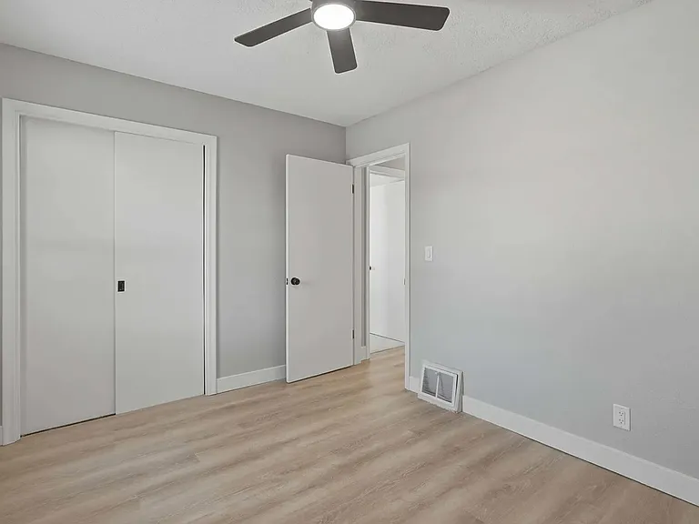 403 Highlight Dr — Photo 11