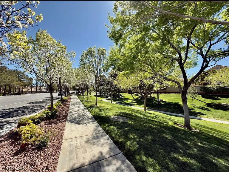 1524 Breeze Canyon Dr — Photo 21