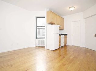 2618 18th St #2CC, Astoria, NY 11102