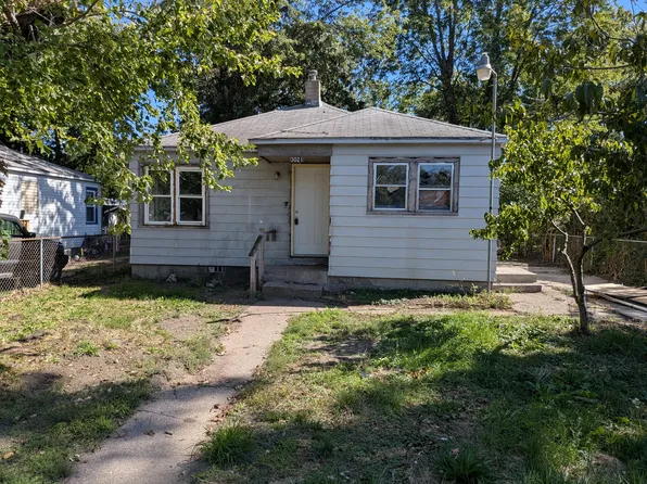 3021 Clay St, Lake Station, IN 46405