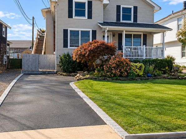 46 Meadow Ln Floor 2