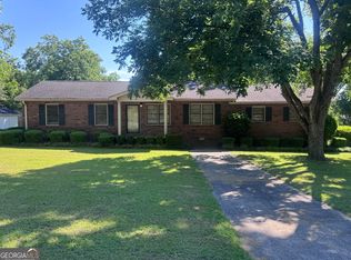 411 N Omega St, Dexter, GA 31019