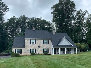 16 Line Rd, Malvern, PA 19355