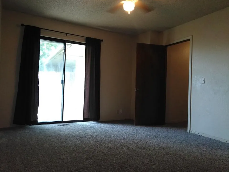 605 NW 121st Ter #1