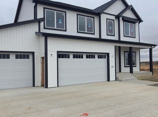 5619 Smette Bnd, Bismarck, ND 58504