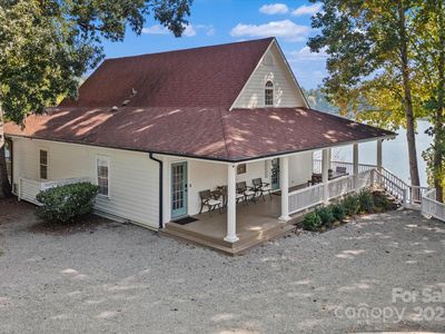 7264 Right Angle St, Sherrills Ford, NC, 28673