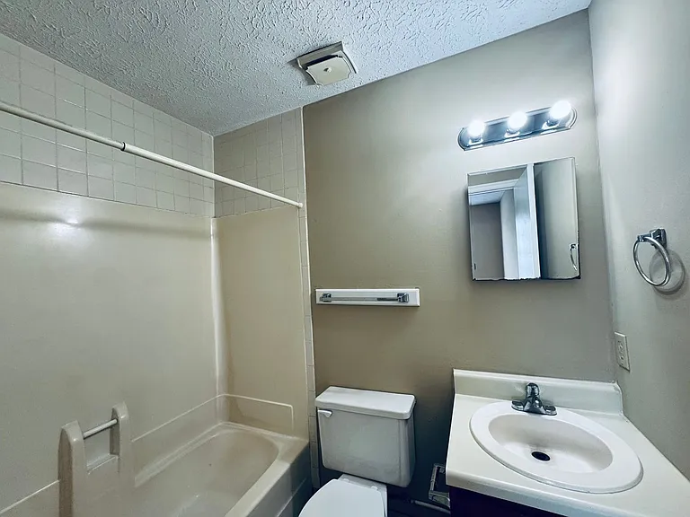151 Kitty Hawk Sq — Photo 12