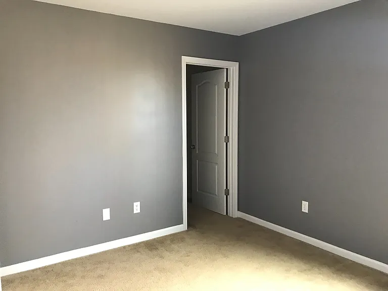 69 Thunderbird Dr — Photo 15