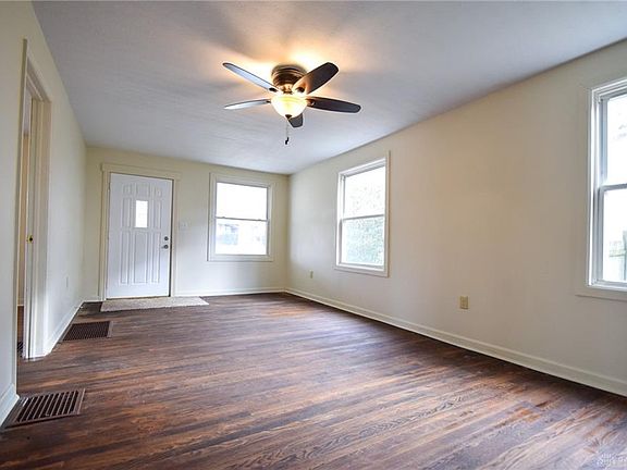 5th image of 2443 Revere Ave