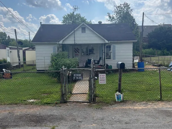 401 Gibson St, Rogersville, TN 37857