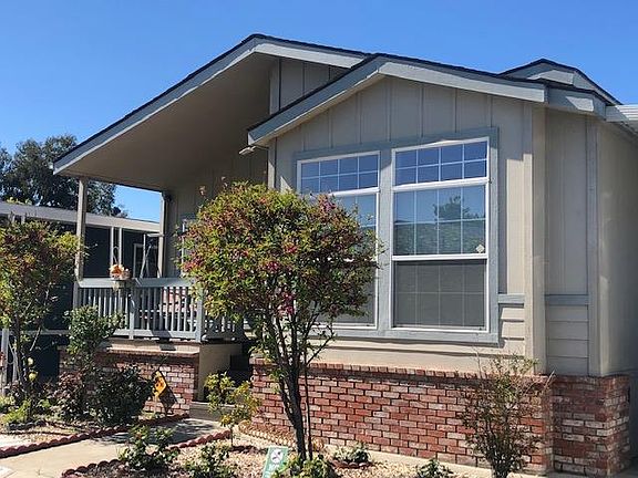 3rd image of 2570 Whispering Hills Cir #2570