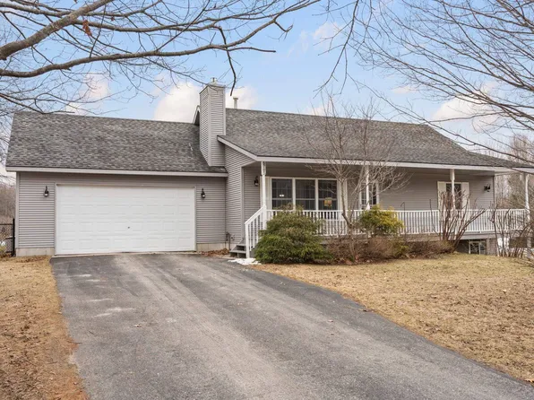 6705 Windwood Dr, Lake Ann, MI 49650