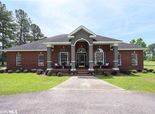 1519 Grubbs St, Atmore, AL 36502